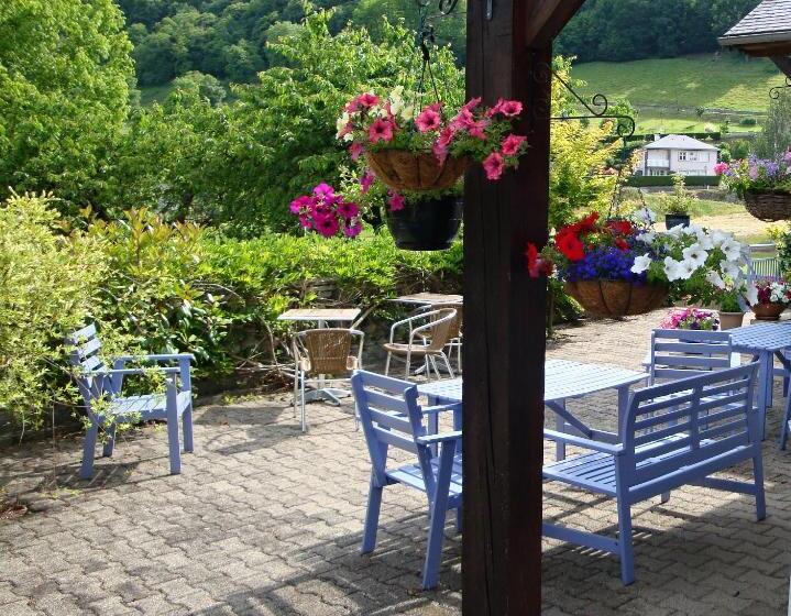 בית מלון כפרי Les Rochers