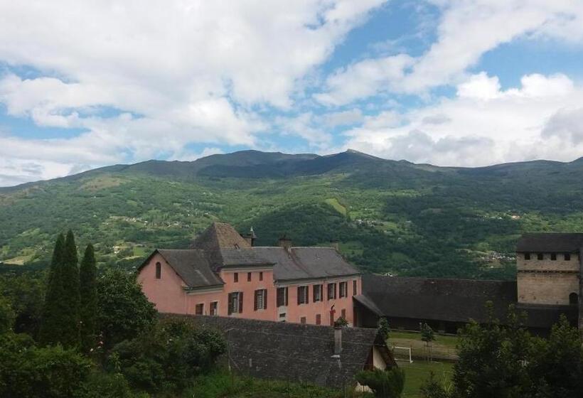 בית מלון כפרי Les Rochers