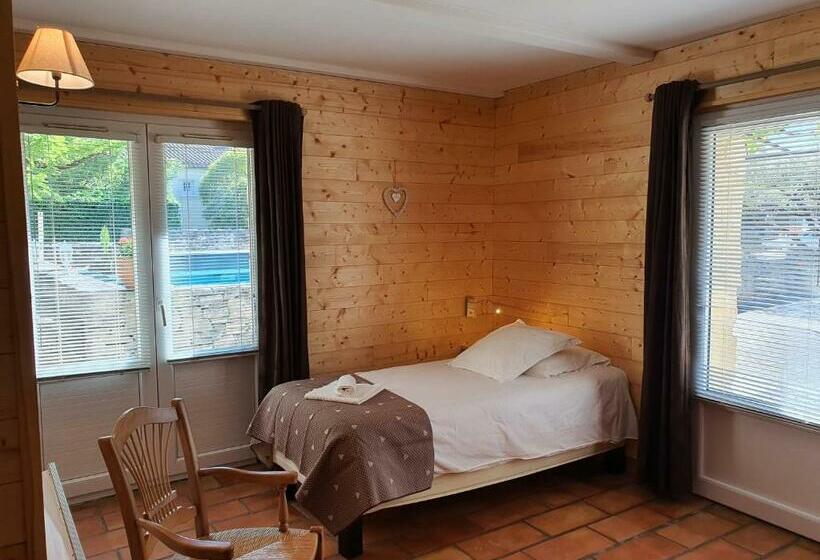 호텔 Logis Hôtel Restaurant L Escarbille