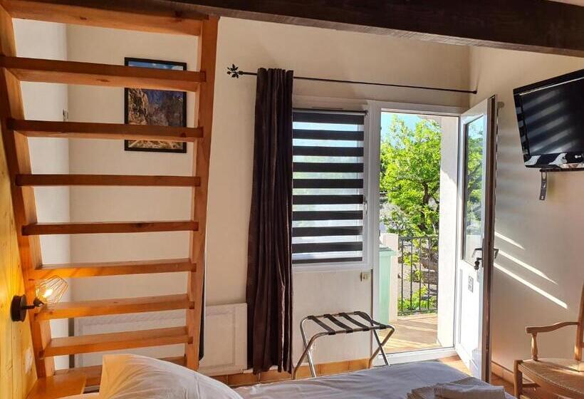 호텔 Logis Hôtel Restaurant L Escarbille