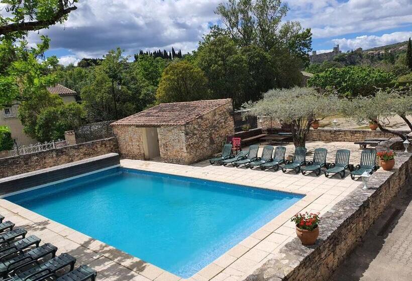 호텔 Logis Hôtel Restaurant L Escarbille