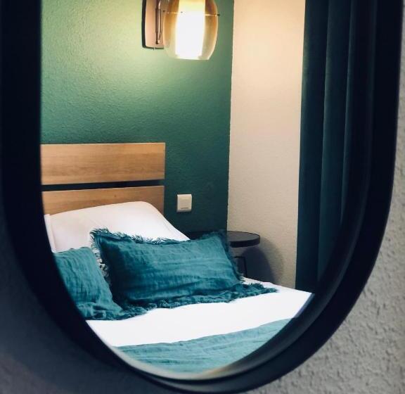 ホテル L'escoundillou