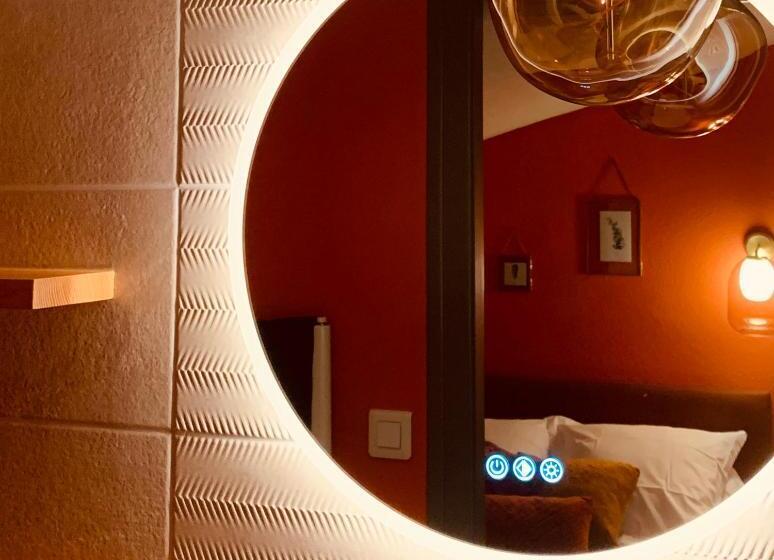 ホテル L'escoundillou