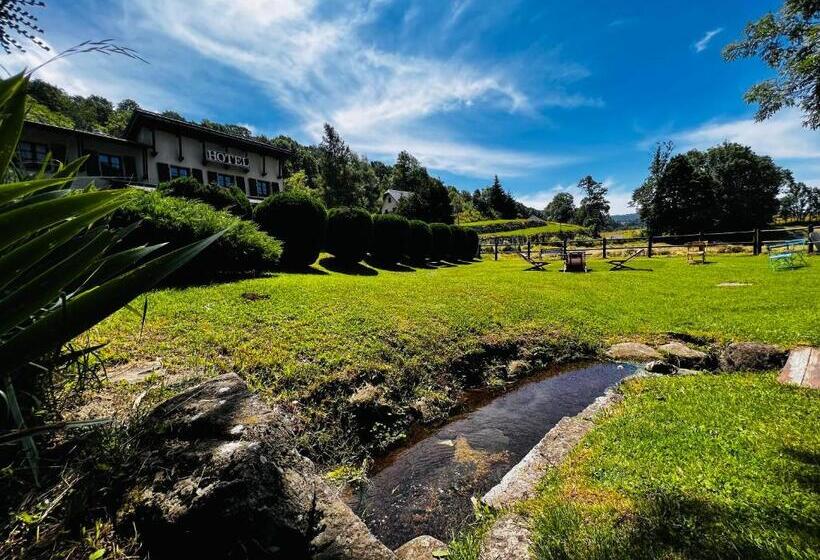 ホテル L'escoundillou