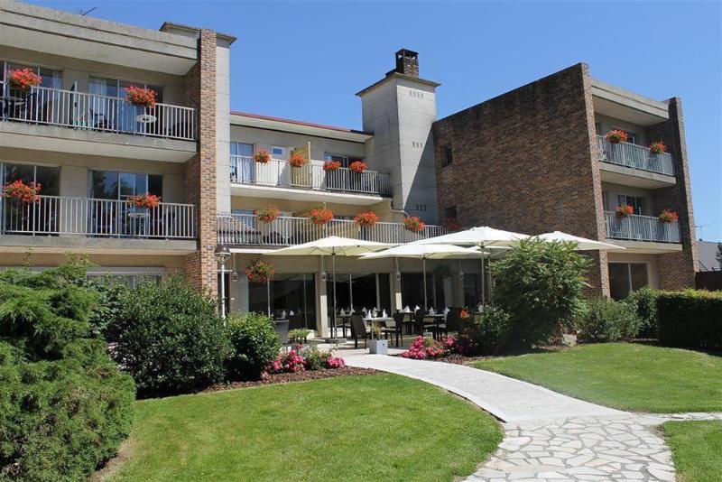 호텔 Logis Hôtel & Restaurant   Le Relais De Montigny