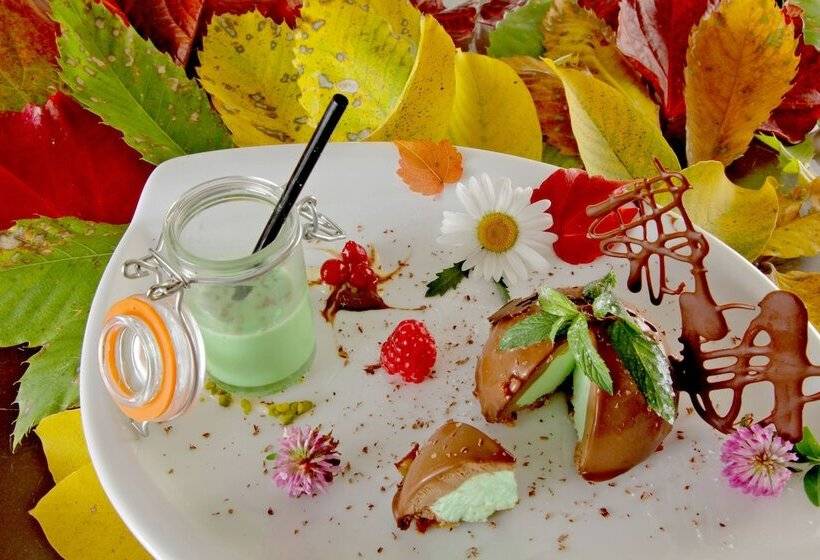 ホテル Logis Auberge De La Truffe
