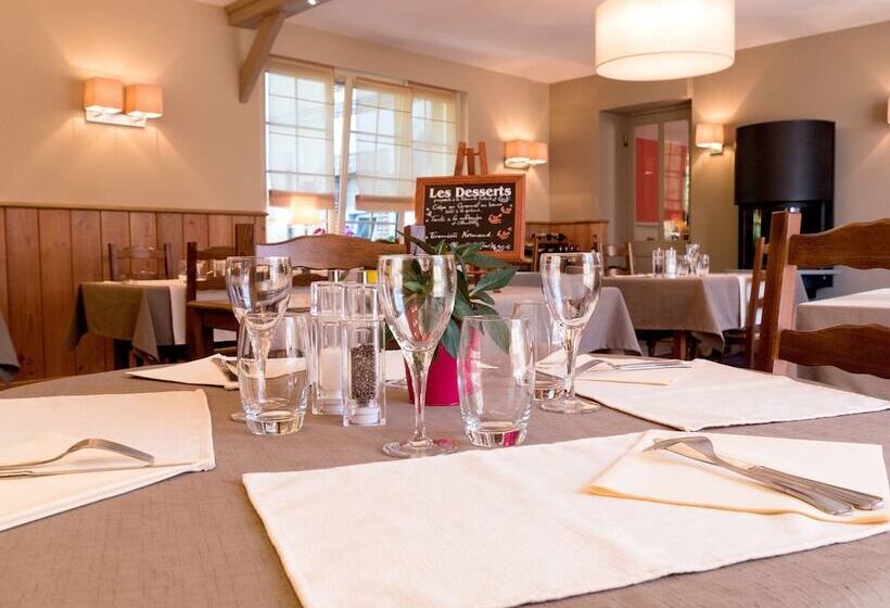 호텔 Logis Auberge Du Valburgeois