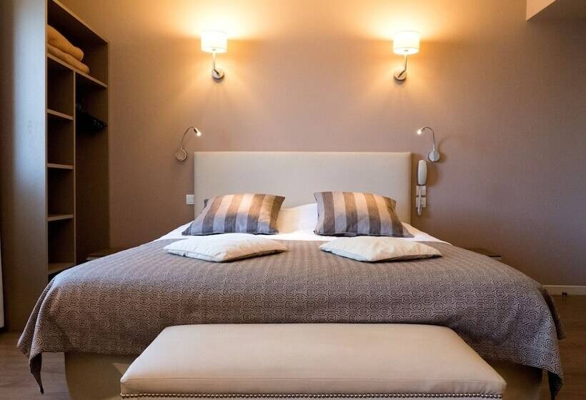 호텔 Logis Auberge Du Valburgeois