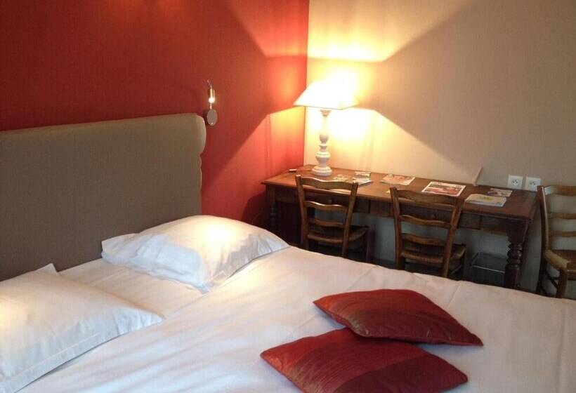 호텔 Logis Auberge Du Valburgeois