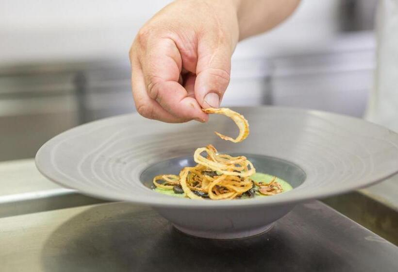 Logis Spa Hotel Restaurant De La Poste