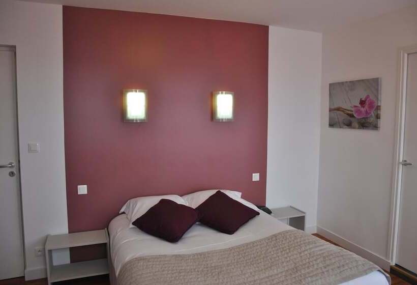 ホテル Logis Hermitage