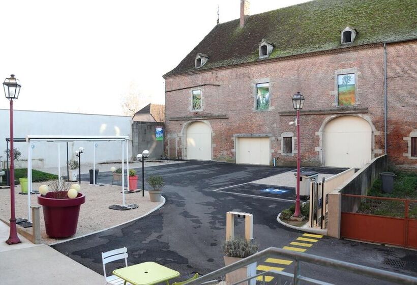 ホテル Logis Hostellerie Bressane