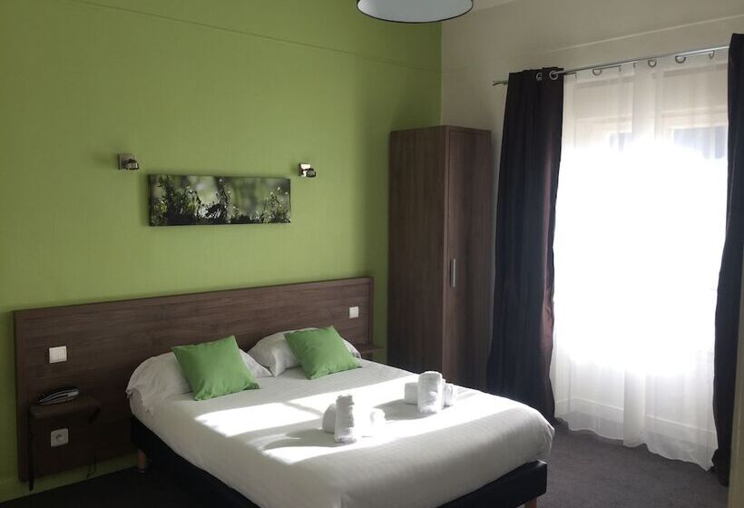 בית מלון כפרי Logis Hostellerie Du Cheval Blanc