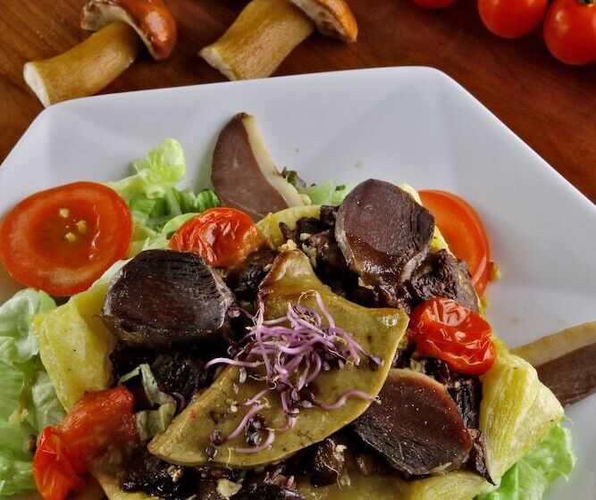 Отель Logis Hôtel Restaurant Le Sorbier