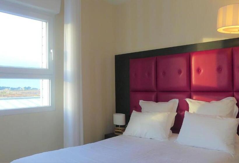 酒店 Logis Hôtel Saint Guirec Et De La Plage