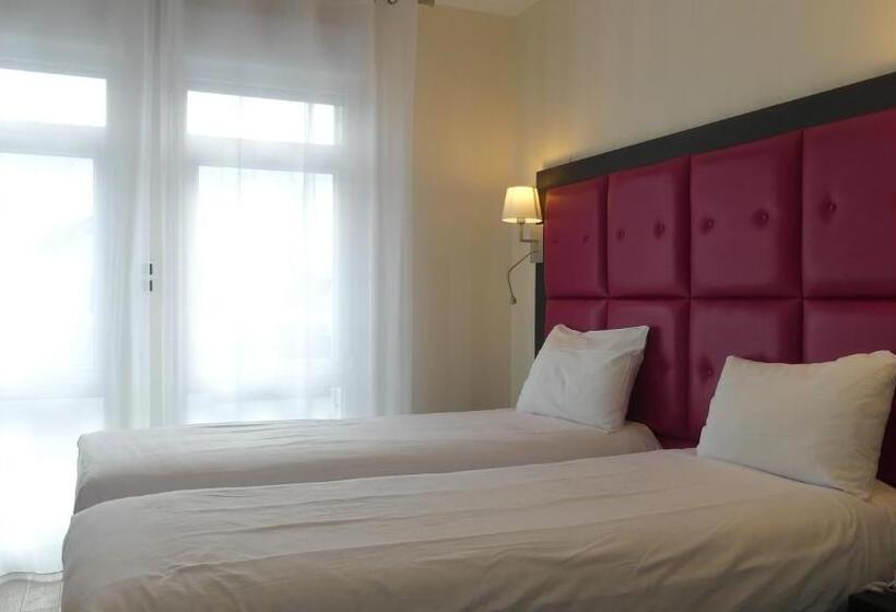 酒店 Logis Hôtel Saint Guirec Et De La Plage