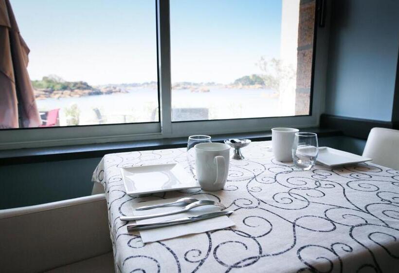 酒店 Logis Hôtel Saint Guirec Et De La Plage