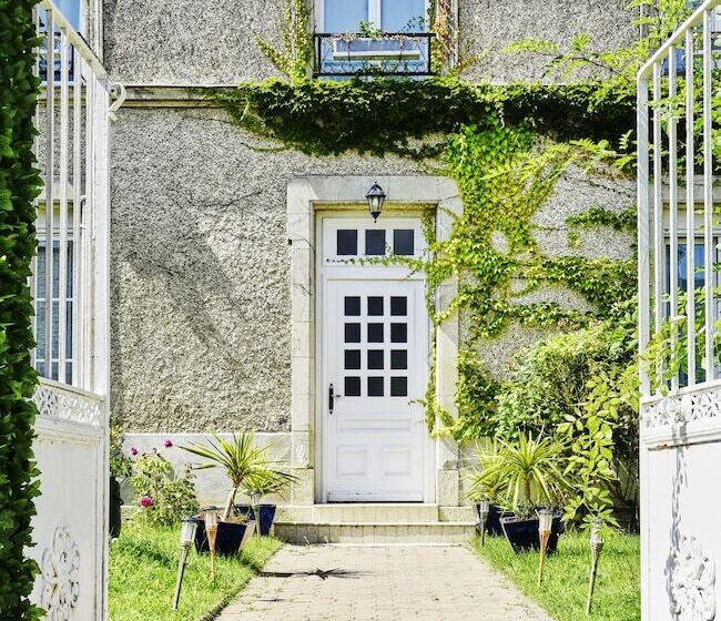 호텔 Logis Hôtels Restaurant La Mère Hamard