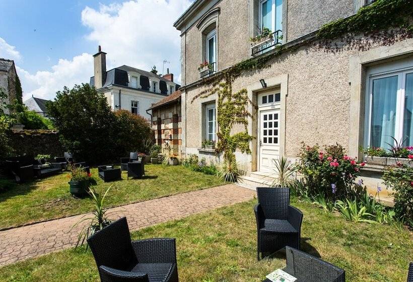 호텔 Logis Hôtels Restaurant La Mère Hamard