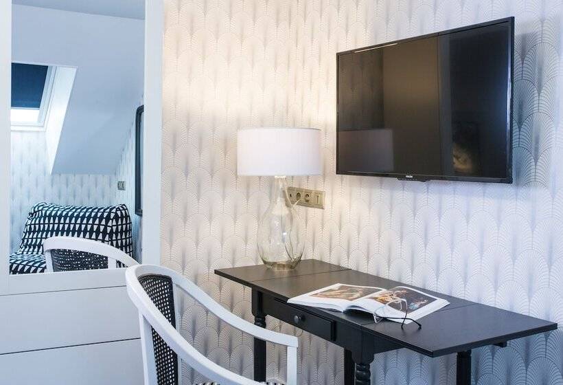 호텔 Logis Hôtels Restaurant La Mère Hamard