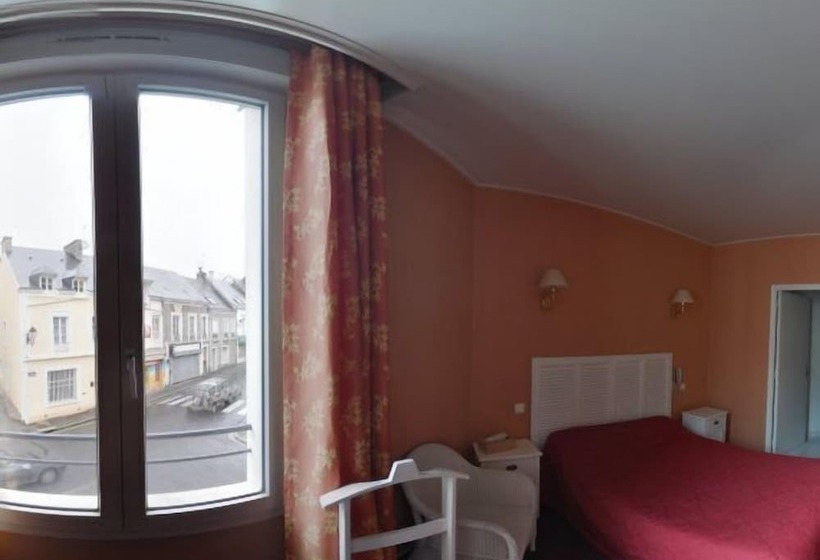 ホテル Logis Le Bretagne