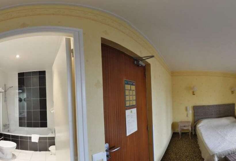 ホテル Logis Le Bretagne