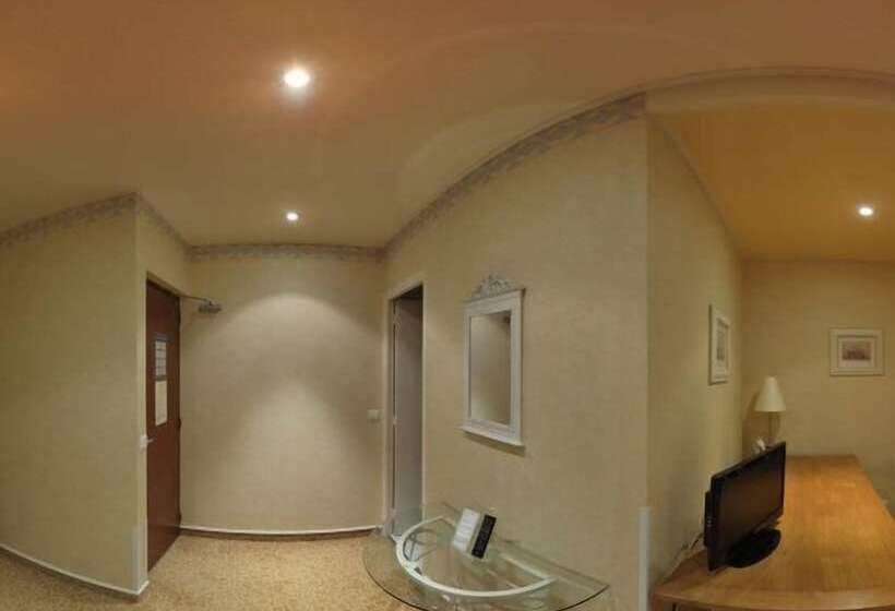 ホテル Logis Le Bretagne