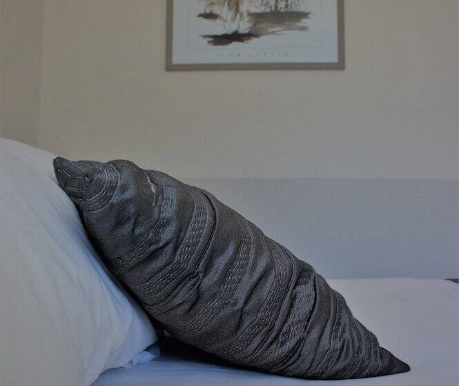 ホテル Logis Le Nid Du Pont De Gau