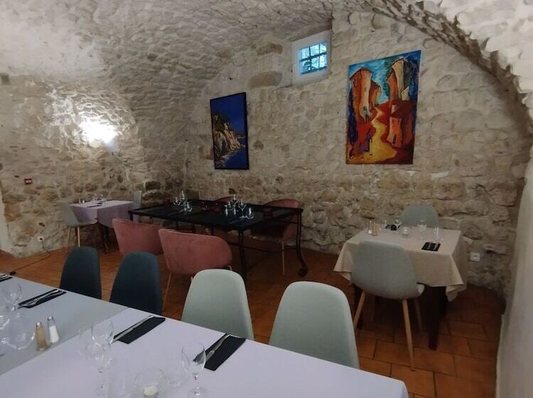 Logis Hotel Restaurant L Esquielle