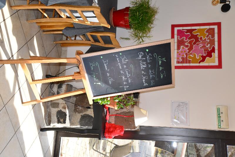 호텔 Logis Hôtel Restaurant La Mère Biquette