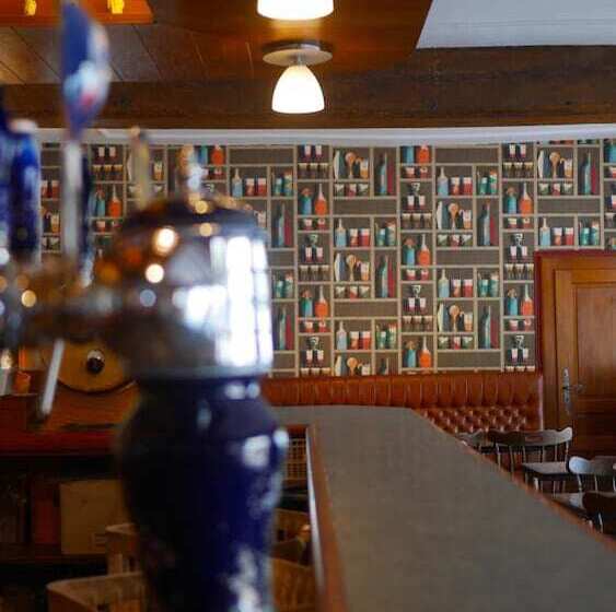 فندق Logis Saint Louis