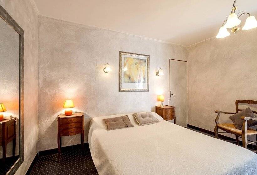 Отель Lou Pèbre D Aï