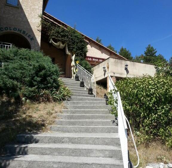 فندق Mas Du Colombier