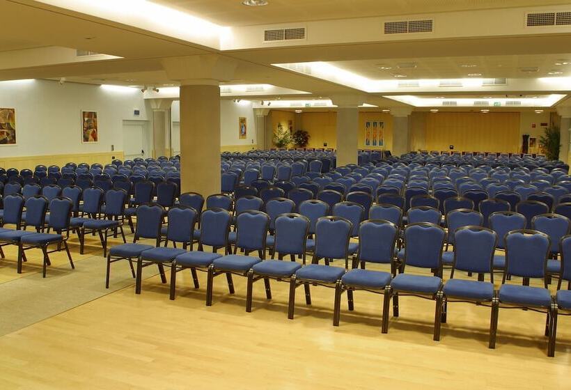 Pacific Hotel Fortino