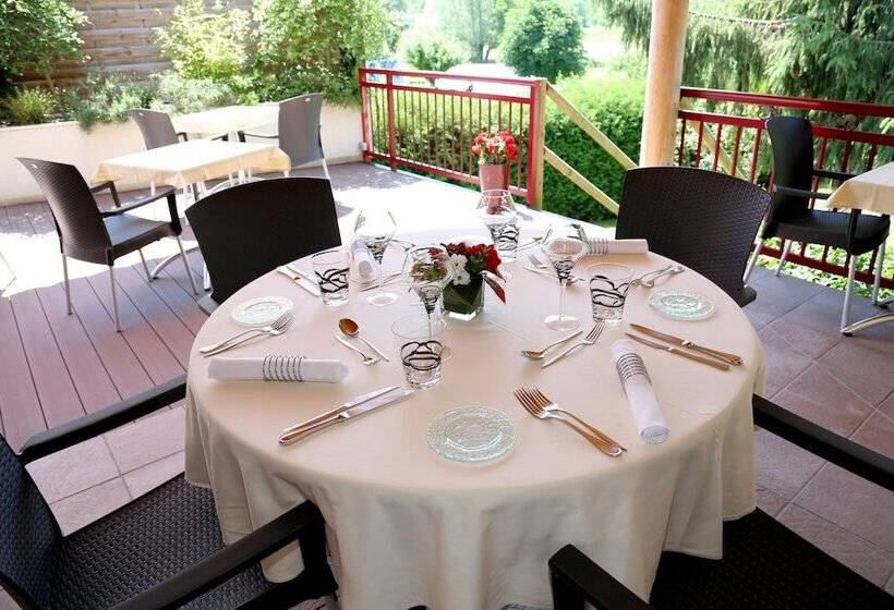 酒店 Relais Vosgien   Hôtel Restaurant La Table De Sophia