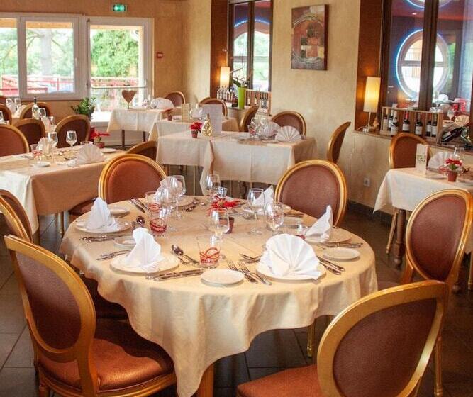 酒店 Relais Vosgien   Hôtel Restaurant La Table De Sophia