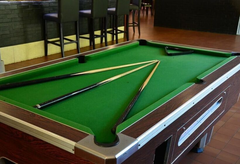 호텔 Restaurant Les Planottes