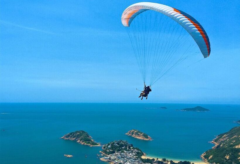 Отель The Originals Boutique, Hôtel Bulles By Forgeron, Lille Sud