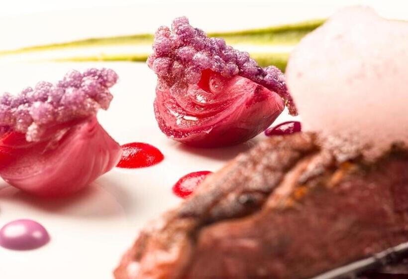 Отель The Originals Boutique, Hôtel Bulles By Forgeron, Lille Sud