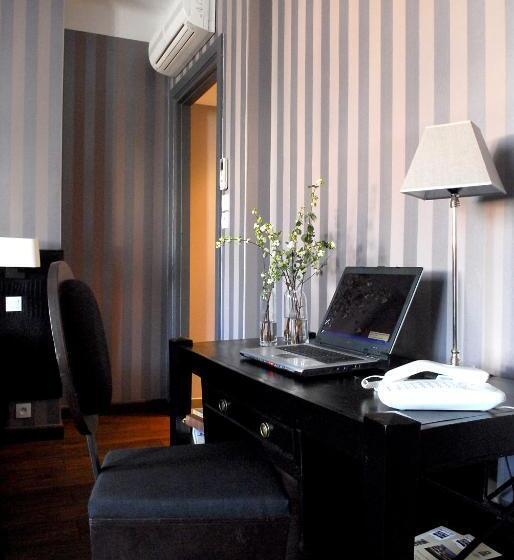 Отель The Originals Boutique, Hôtel Bulles By Forgeron, Lille Sud