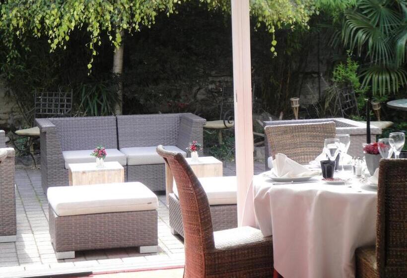 Отель The Originals Boutique, Hôtel Bulles By Forgeron, Lille Sud