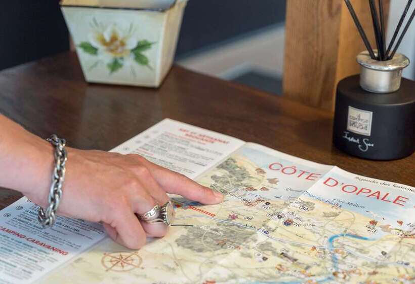 酒店 The Originals Boutique, Hôtel La Colonne De Bronze, Saintvalérysursomme