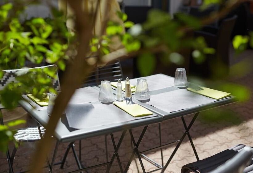 酒店 The Originals Boutique, Hôtel La Colonne De Bronze, Saintvalérysursomme