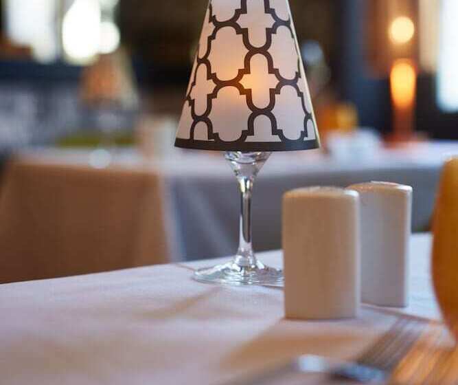 호텔 The Originals Boutique, Hôtel La Colonne De Bronze, Saintvalérysursomme