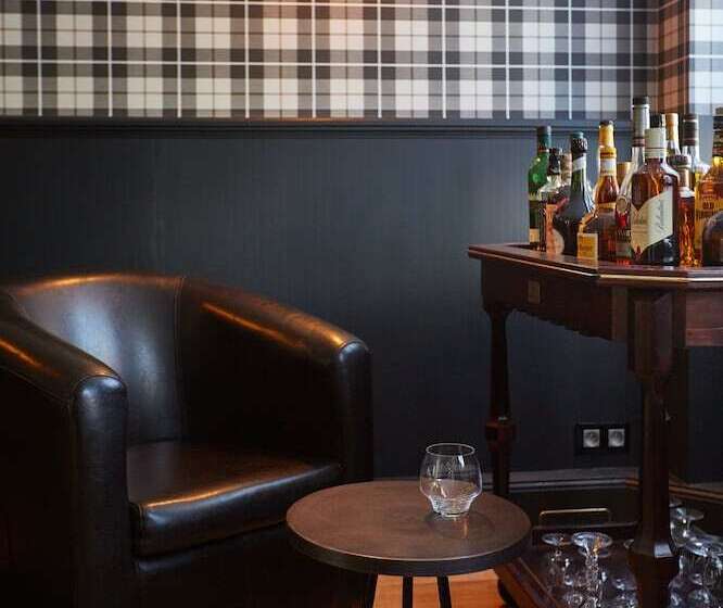 호텔 The Originals Boutique, Hôtel La Colonne De Bronze, Saintvalérysursomme