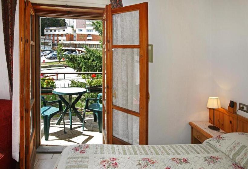 ホテル Villa Cary