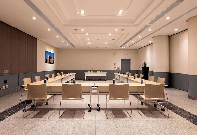 בית מלון כפרי Zentral León