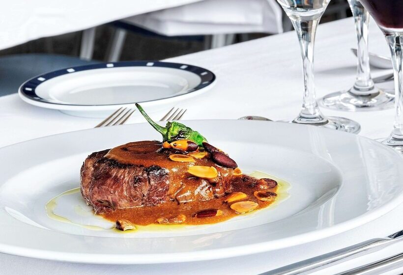 בית מלון כפרי Zentral León