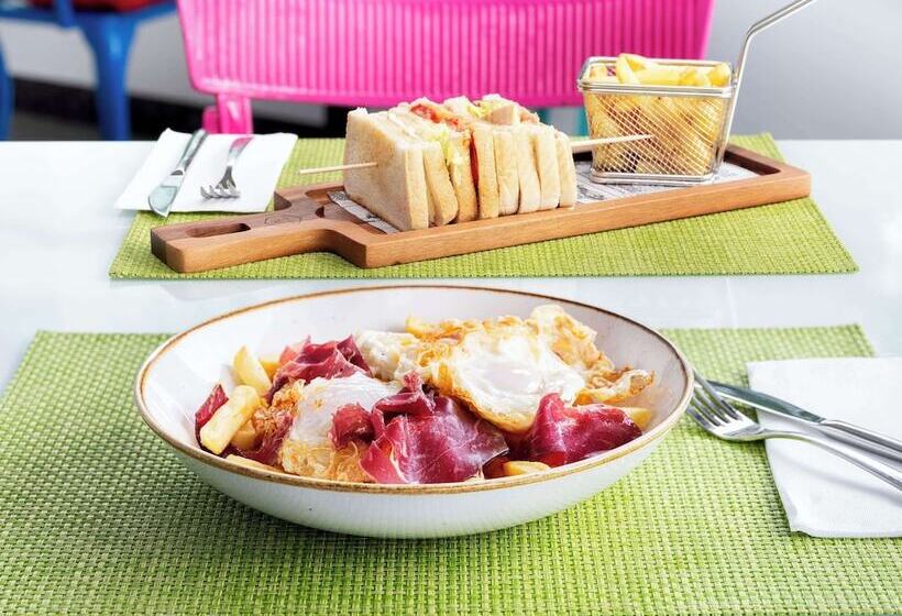 בית מלון כפרי Zentral León