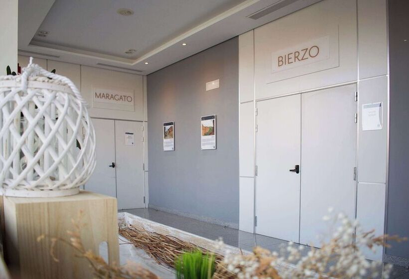 בית מלון כפרי Zentral León